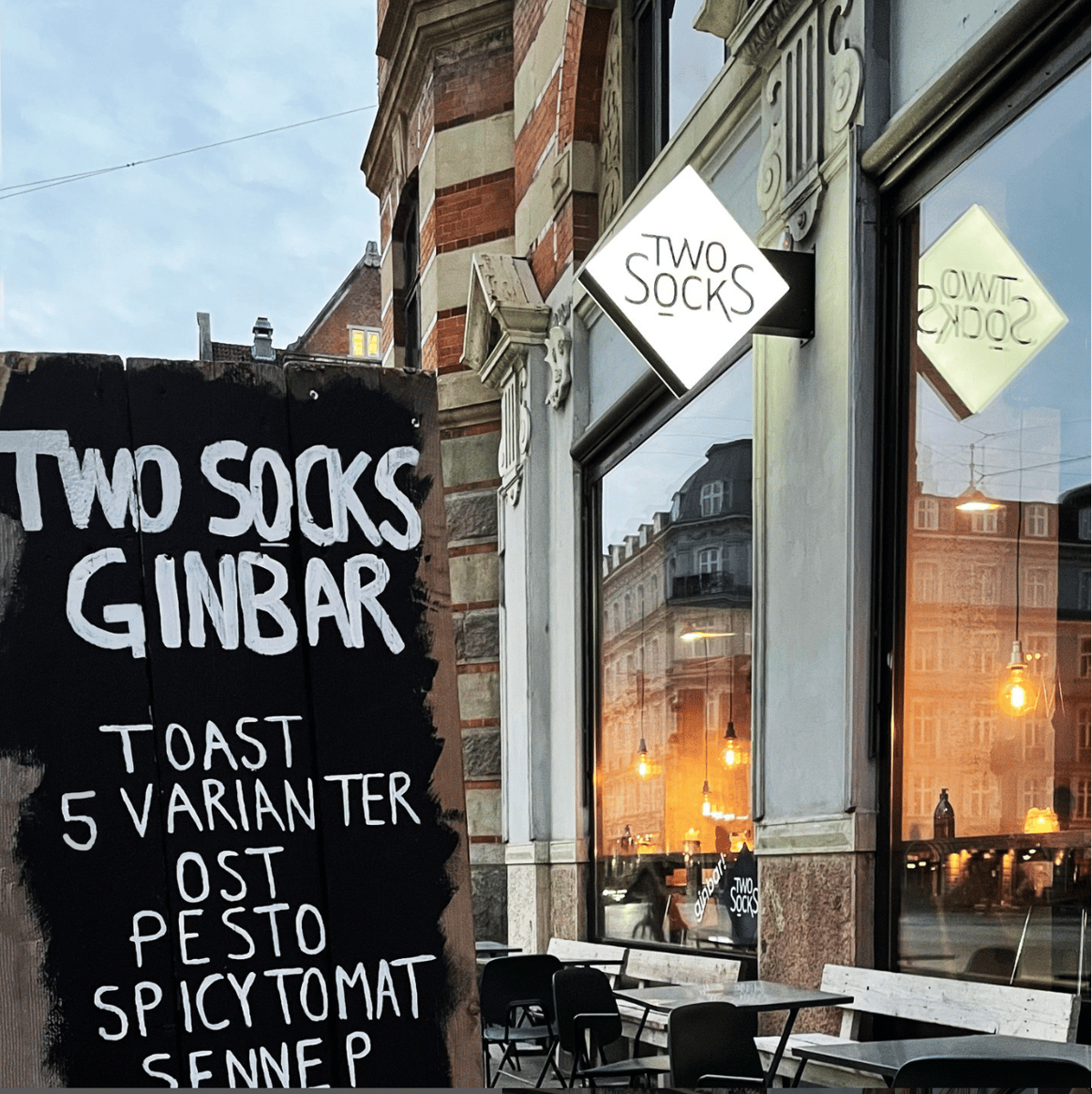 alt=" Two Socks Gin shop"